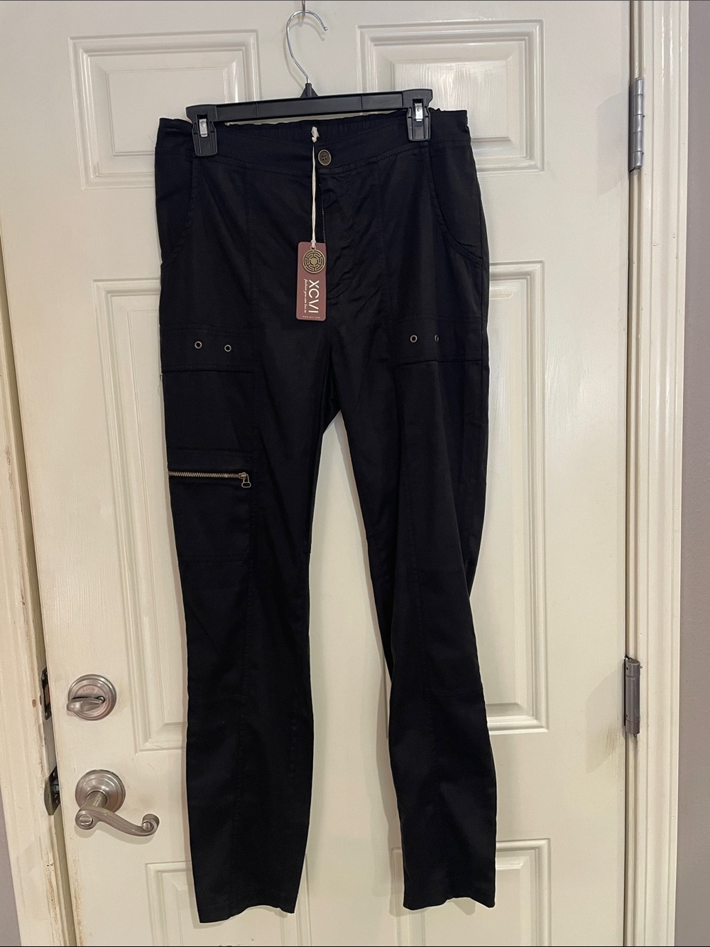 NWT XCVI Black Cargo Pants with Zip Pocket Size Small Women